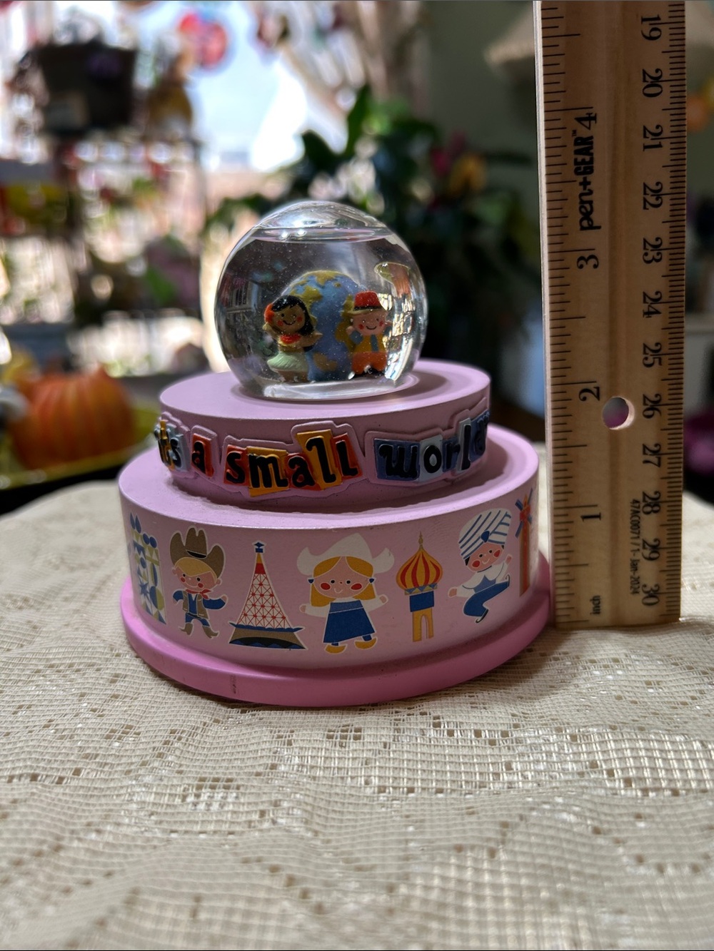 Disney Parks “It’s a Small World” Musical Snow Globe On a Tiered Pink Base - Picture 7 of 8